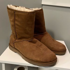 Cozy Brown Winter Boots